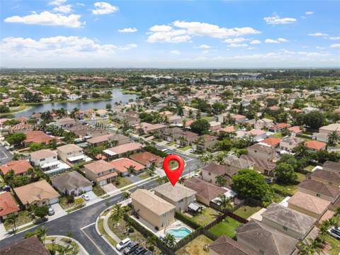 8956 SW 215th Ter, Cutler Bay FL - photo 20 of 23