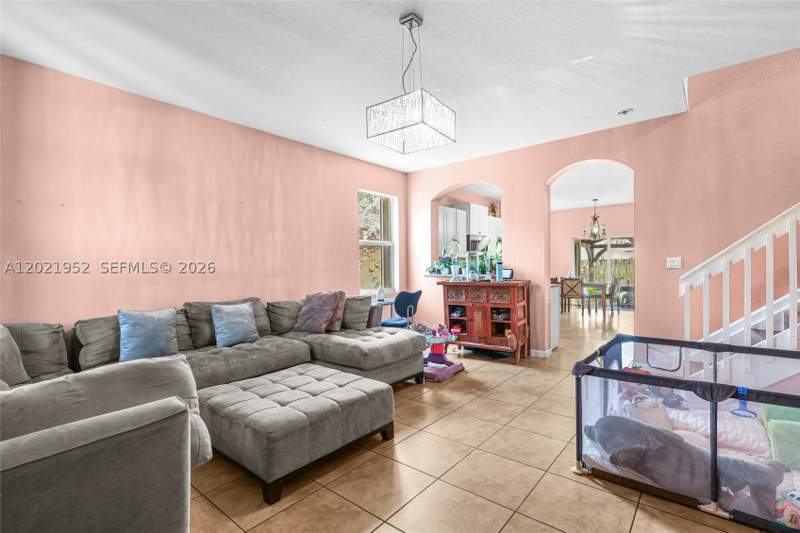 5 bedroom SingleFamilyResidence at 8956 SW 215th Ter, Precious Homes At Lakes B, Cutler Bay — photo 3
