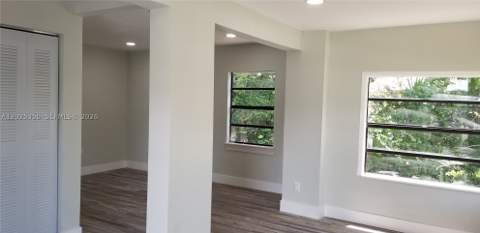 2465 NE 184th St, North Miami Beach FL - photo 15 of 19