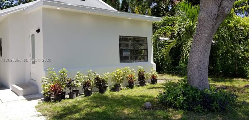 3 bedroom SingleFamilyResidence at 2465 NE 184th St, Ojus Sub, North Miami Beach — photo 4