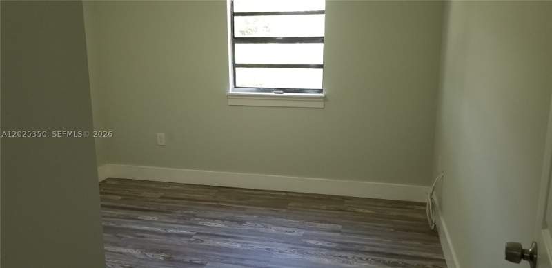 3 bedroom SingleFamilyResidence at 2465 NE 184th St, Ojus Sub, North Miami Beach — photo 5