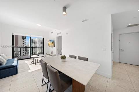 239 SW 9th St 1701, Miami FL - photo 6 of 36