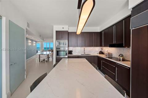 1000 S Pointe Dr 2803, Miami Beach FL - photo 11 of 58