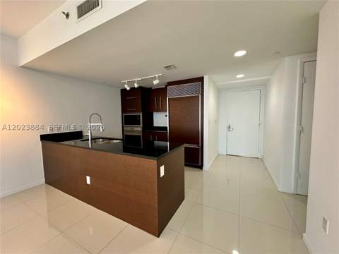 475 Brickell Avenue 1614, Miami FL - photo 8 of 16