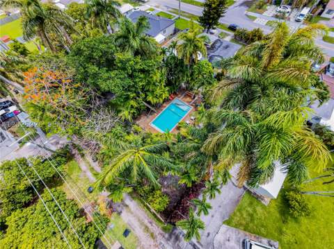 548 East Dr, Miami Springs FL - photo 18 of 75