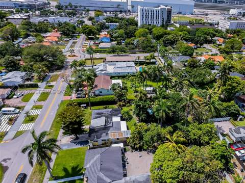 548 East Dr, Miami Springs FL - photo 6 of 75