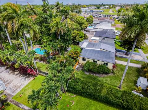 548 East Dr, Miami Springs FL - photo 7 of 75