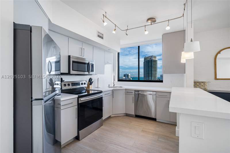 2 bedroom Condominium at 1330 West Ave 2107, The Waverly At South Beac, Miami Beach — photo 5