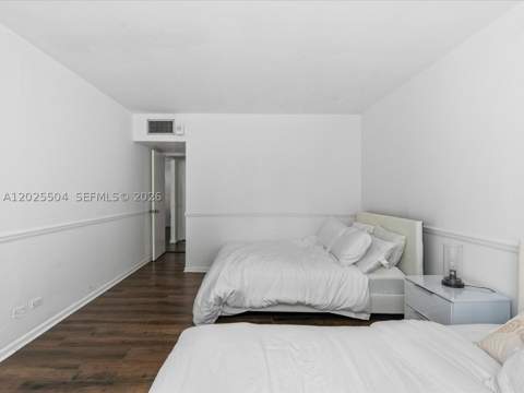 5005 Collins Ave 222, Miami Beach FL - photo 23 of 37
