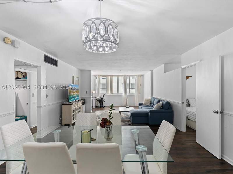 1 bedroom Condominium at 5005 Collins Ave 222, The Carriage Club North C, Miami Beach — photo 4