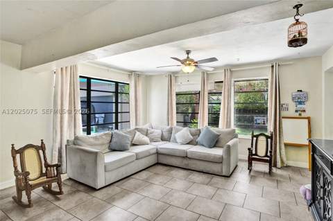 9910 Bahama Dr, Cutler Bay FL - photo 10 of 31
