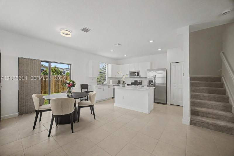 3 bedroom Townhouse at 13170 SW 232nd Ln, Caldwell Martin Townhomes, Miami — photo 2