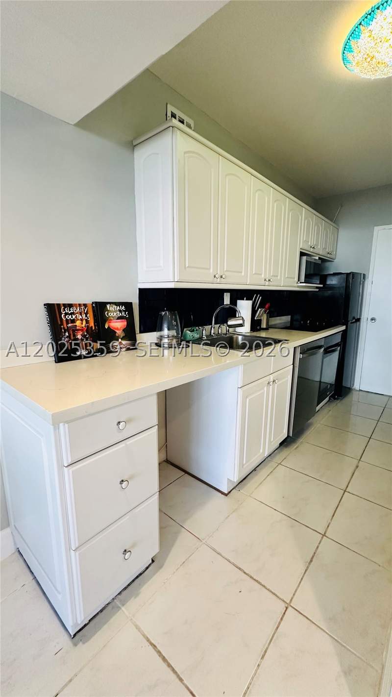 0 bedroom Condominium at 100 Lincoln Rd 720, The Decoplage Condo, Miami Beach — photo 5