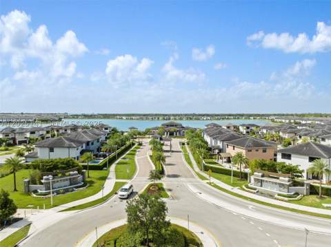 8763 NW 157th Ter, Miami Lakes FL - photo 22 of 38