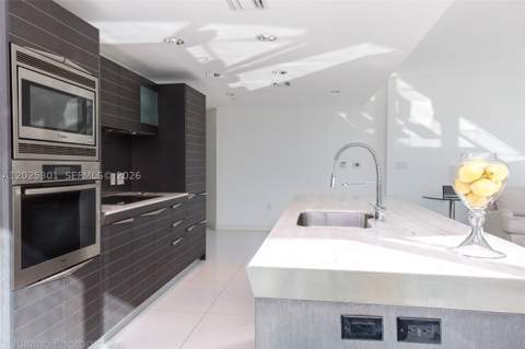 200 Biscayne Boulevard Way 3102, Miami FL - photo 7 of 36