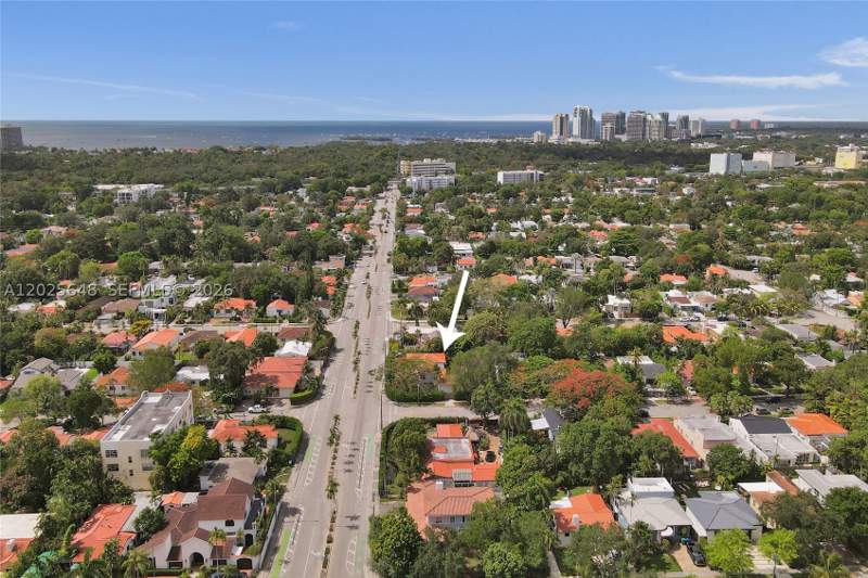 4 bedroom SingleFamilyResidence at 2300 SW 22nd Ave, Silver Bluff Ests-Sec A, Miami — photo 3