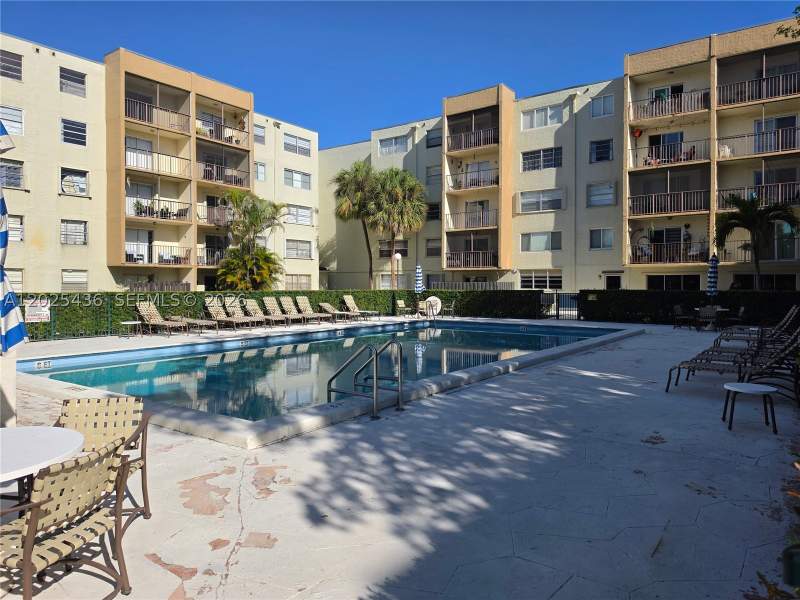 2 bedroom Condominium at 14250 SW 62nd St 409, Cypress Club Of Kendale C, Miami — photo 2