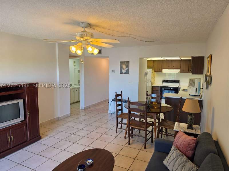 2 bedroom Condominium at 14250 SW 62nd St 409, Cypress Club Of Kendale C, Miami — photo 4
