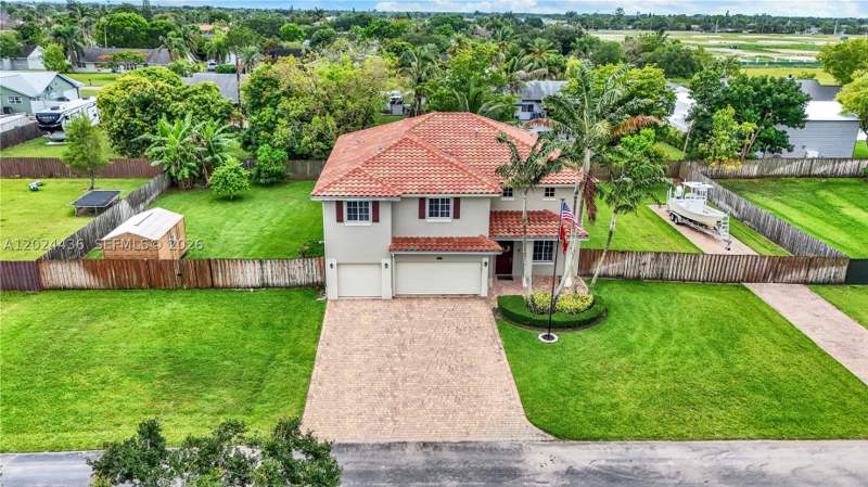 6 bedroom SingleFamilyResidence at 1730 NW 21st St, Redland Reef, Homestead — photo 2