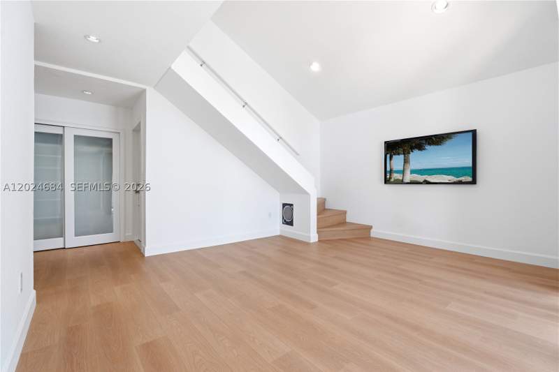 1 bedroom Condominium at 3114 Bird Ave 3114, Mission Place At The Grove, Miami — photo 4