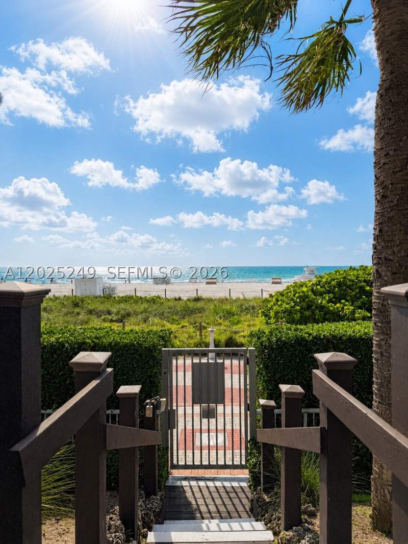 2 bedroom Condominium at 3737 Collins Ave S-1003, The Caribbean Condo, Miami Beach — photo 4