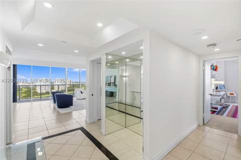 20281 E Country Club Dr 2101, Aventura FL - photo 19 of 97