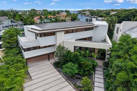 6941 Sunrise Ct, Coral Gables FL - photo 11 of 87
