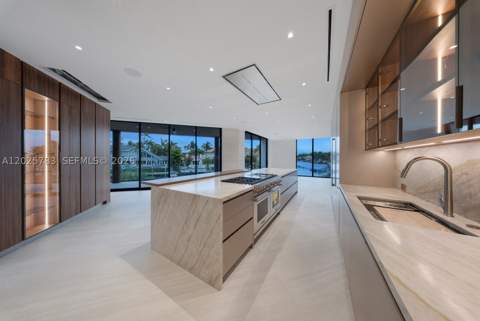 6941 Sunrise Ct, Coral Gables FL - photo 24 of 87