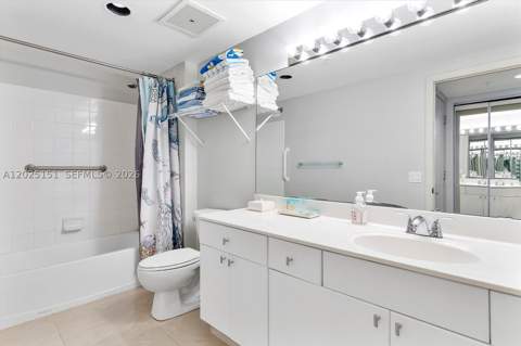 17375 Collins Ave 1507, Sunny Isles Beach FL - photo 11 of 43