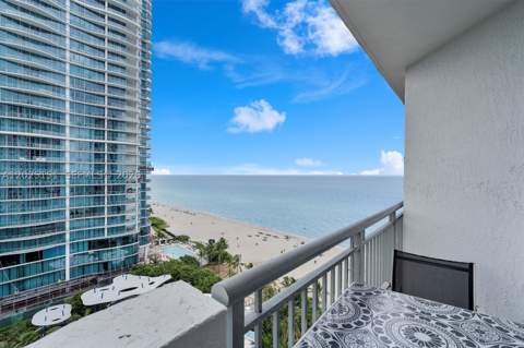 17375 Collins Ave 1507, Sunny Isles Beach FL - photo 9 of 43