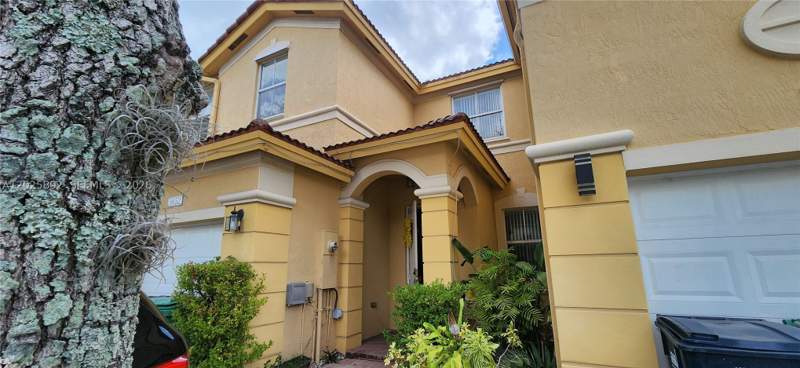3 bedroom Townhouse at 8652 NW 112th Ct, Islands At Doral Northwes, Doral — photo 2