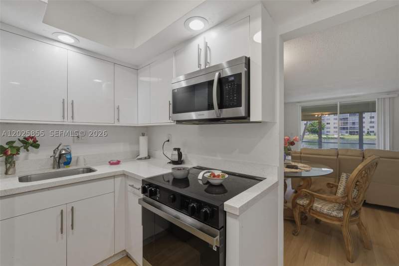 2 bedroom Condominium at 2855 Leonard Dr H106, POINT EAST SEC II CONDO, Aventura — photo 2