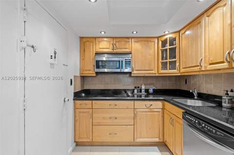 1865 79th St Cswy 15M, North Bay Village FL - photo 10 of 28