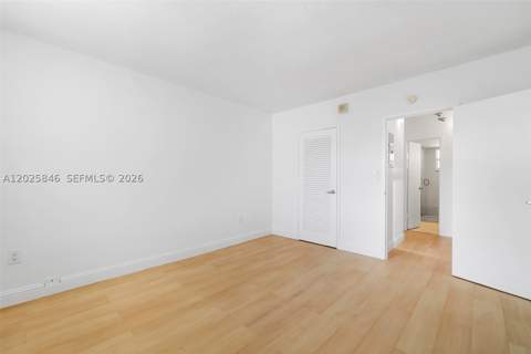 1300 Lincoln Rd B402, Miami Beach FL - photo 15 of 33