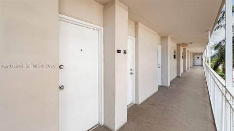 1300 Lincoln Rd B402, Miami Beach FL - photo 23 of 33