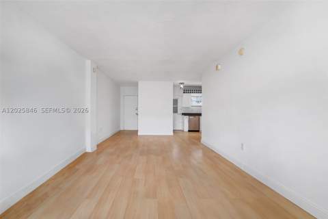 1300 Lincoln Rd B402, Miami Beach FL - photo 8 of 33