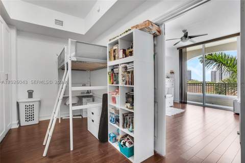 3001 NE 185th St 610, Aventura FL - photo 16 of 25