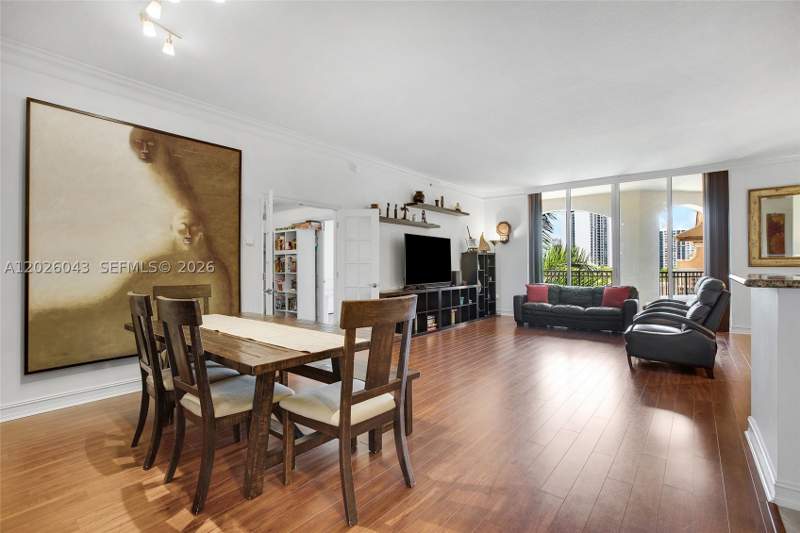 2 bedroom Condominium at 3001 NE 185th St 610, Alaqua Condo, Aventura — photo 2