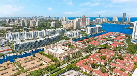 3001 NE 185th St 610, Aventura FL - photo 20 of 25