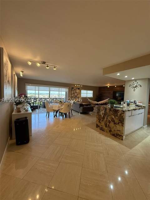 800 NE 195th St 720, Miami FL - photo 19 of 35