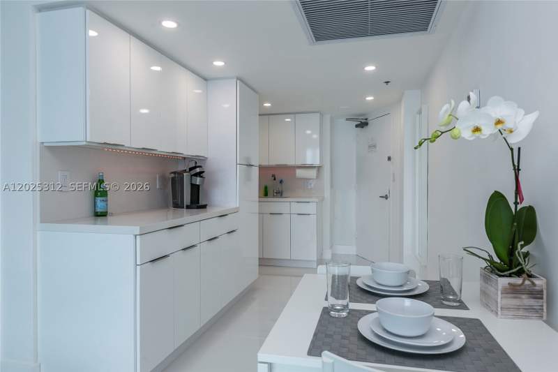 0 bedroom Condominium at 5445 Collins Ave 1232, Castle Beach Club Condo, Miami Beach — photo 3