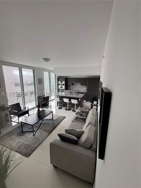 7875 NW 107th Ave 504, Doral FL - photo 6 of 31