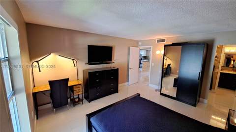 201 178th Dr 209, Sunny Isles Beach FL - photo 11 of 15