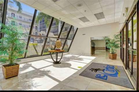 201 178th Dr 209, Sunny Isles Beach FL - photo 15 of 15