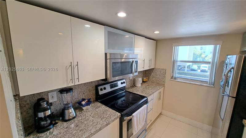 2 bedroom Condominium at 201 178th Dr 209, Le Cartier Condo, Sunny Isles Beach — photo 3