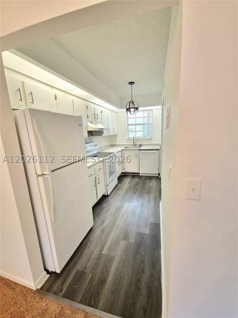 2604 SE 19th Ct 202-A, Homestead FL - photo 7 of 19
