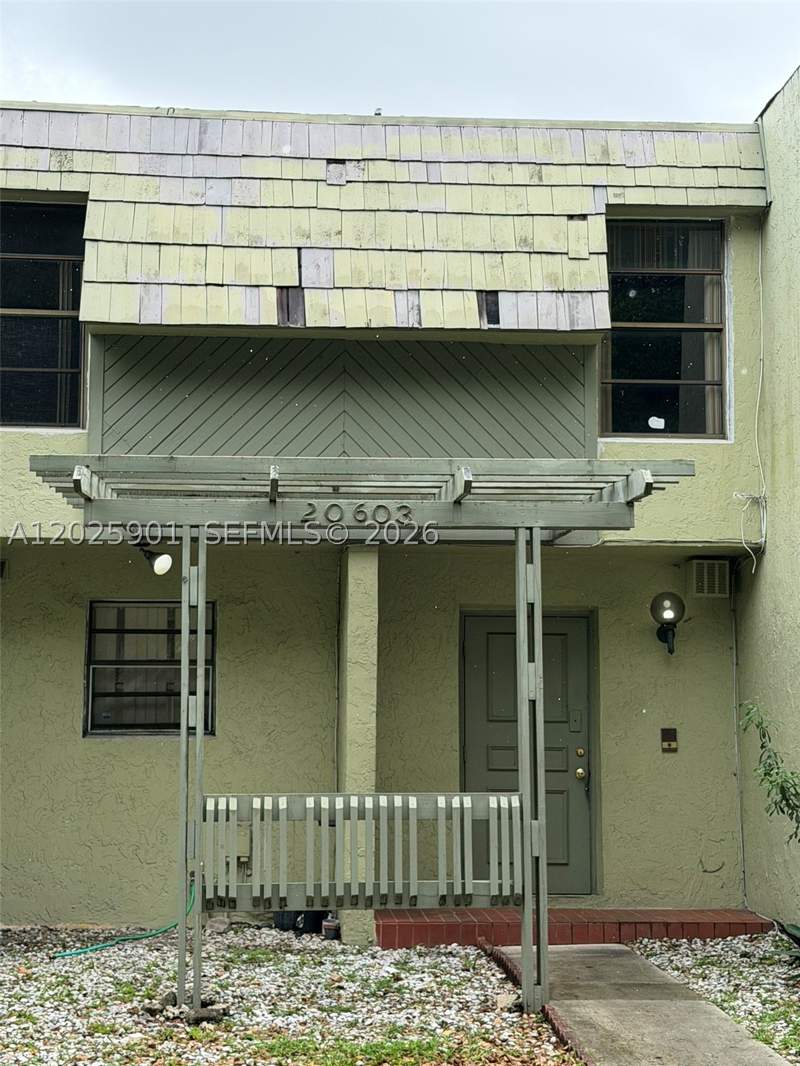3 bedroom Townhouse at 20603 NW 15th Ave 8-1, Country Club Villas Th Co, Miami Gardens — photo 2