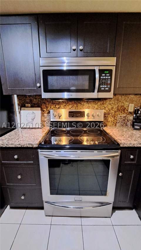 201 178th Dr 225, Sunny Isles Beach FL - photo 7 of 10