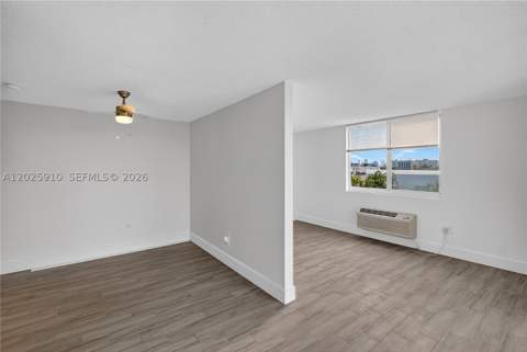 1255 Collins Ave 504, Miami Beach FL - photo 15 of 33