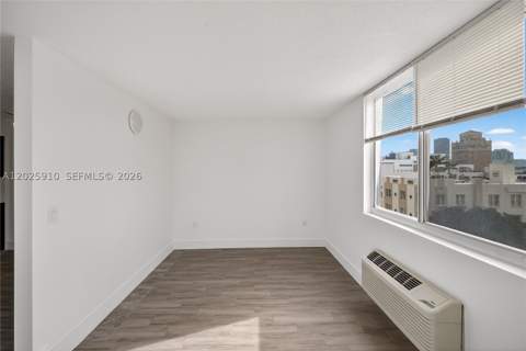 1255 Collins Ave 504, Miami Beach FL - photo 16 of 33